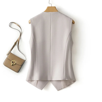 ARIANA VEST
