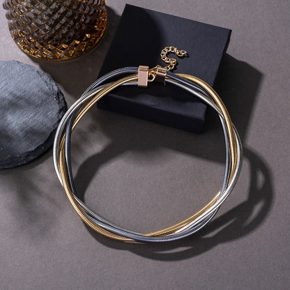TRIPLE LAYERED NECKLAC