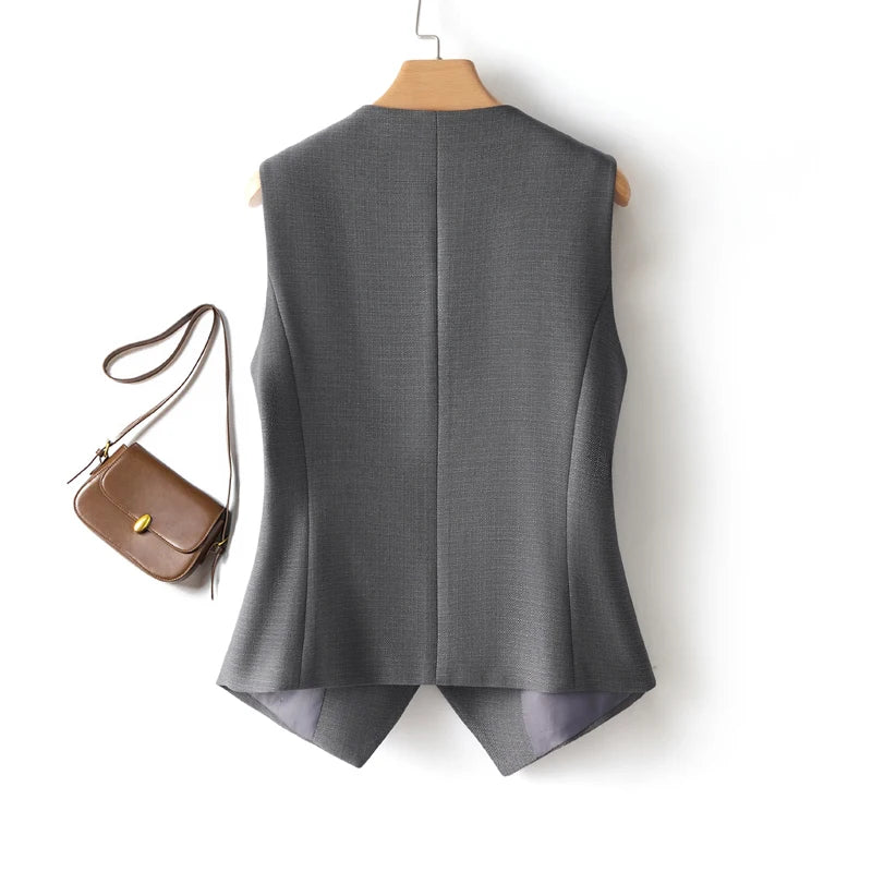 ARIANA VEST